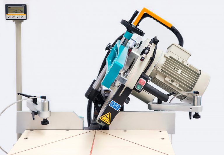 RYK420 Radial Arm Saw - Image 5