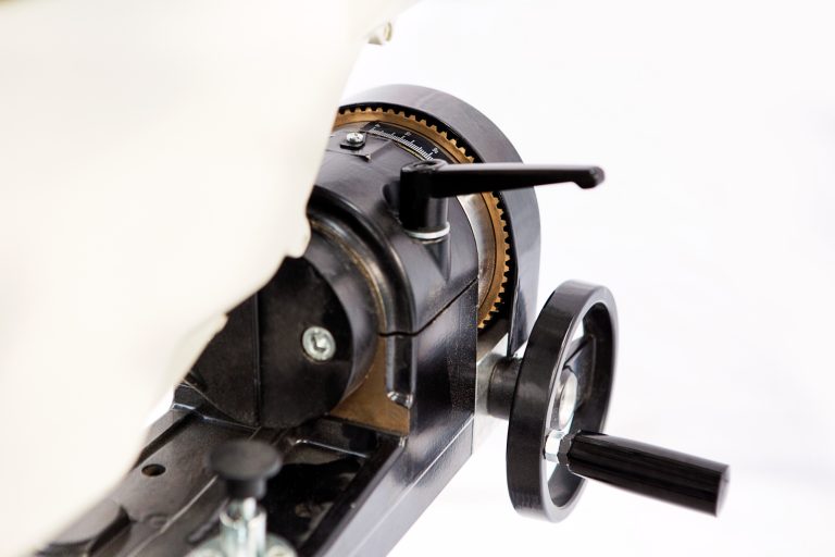 RYK420 Radial Arm Saw - Image 9