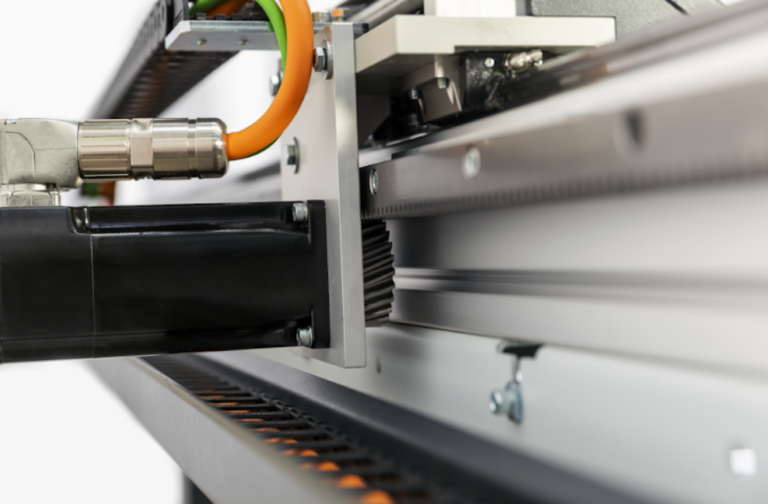 SCM 420 - Auto Feed & Cut Aluminium Saw - Image 5