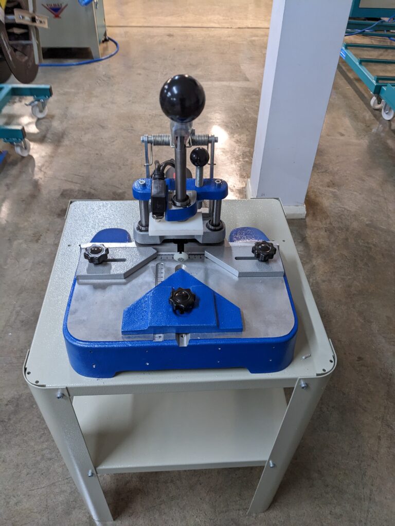AZ 150 Dovetail Mortise Machine - Image 11